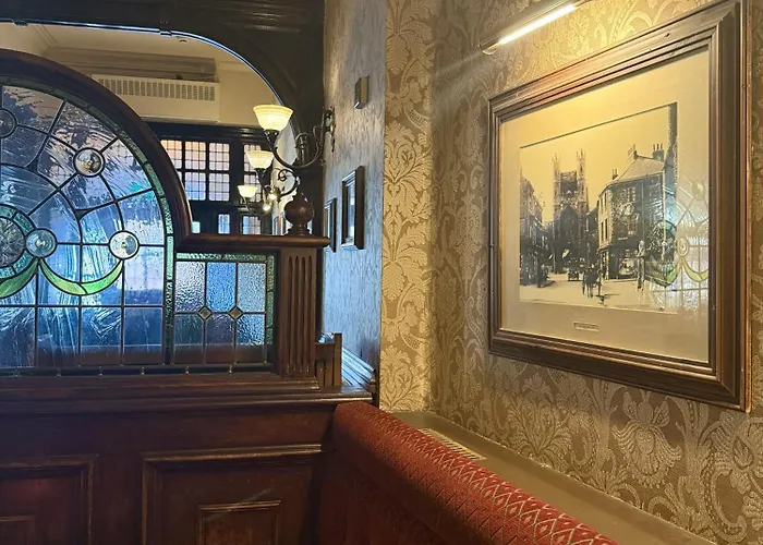 The Black Horse * York